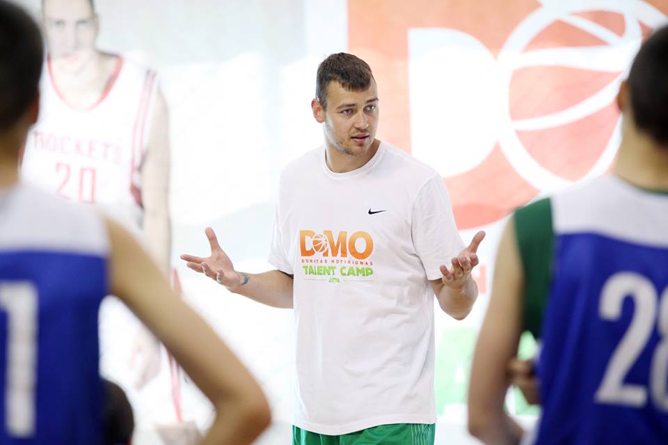 Pilt: Donatas Motiejunas Talent Camp